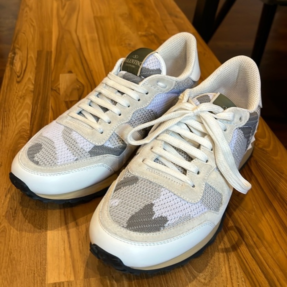 Rockrunner Camo-Print Mesh Runner Sneakers Valentino Garavani sneakers size 40